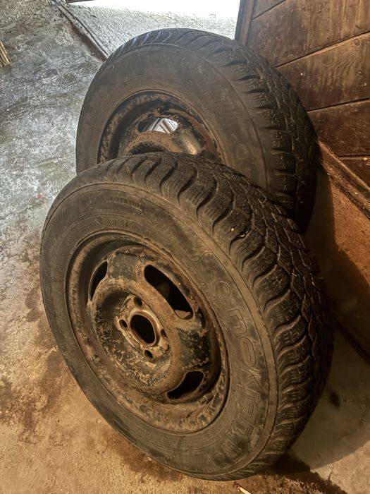 Продавам гуми Nokian 13 цола