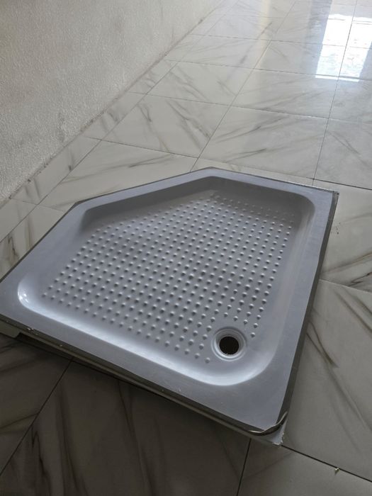 Душевой поддон новый