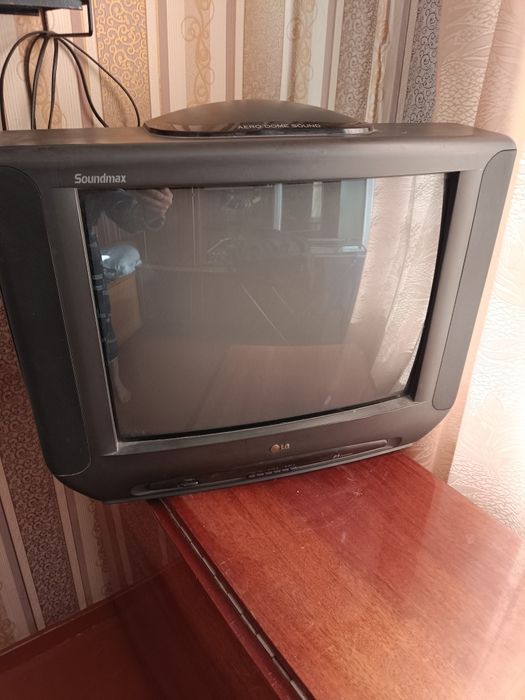 Продам телевизор LG за 15 тыс тенге,в рабочем состоянии