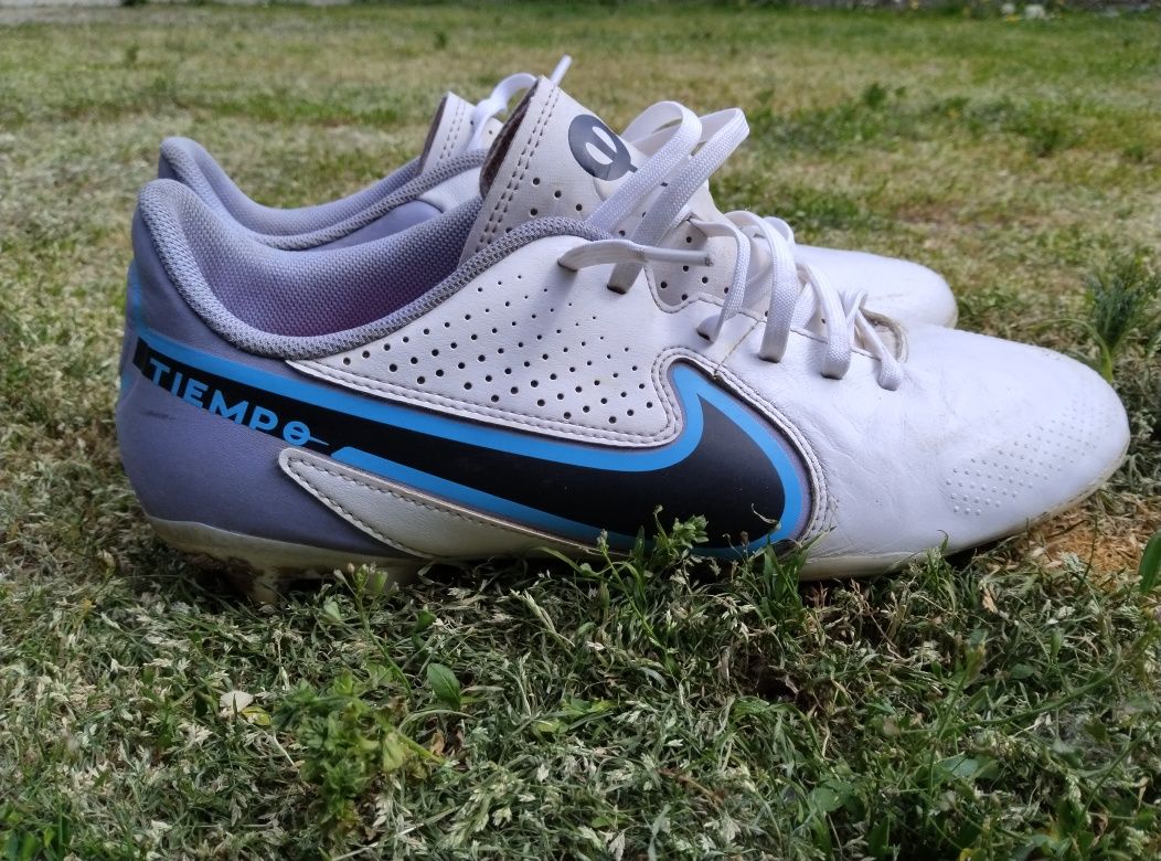 Ghete de fotbal Nike Tiempo Legend 9 Mg mărimea 41