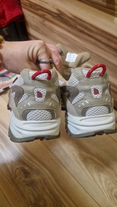 Маратонки the nort face-38 номер