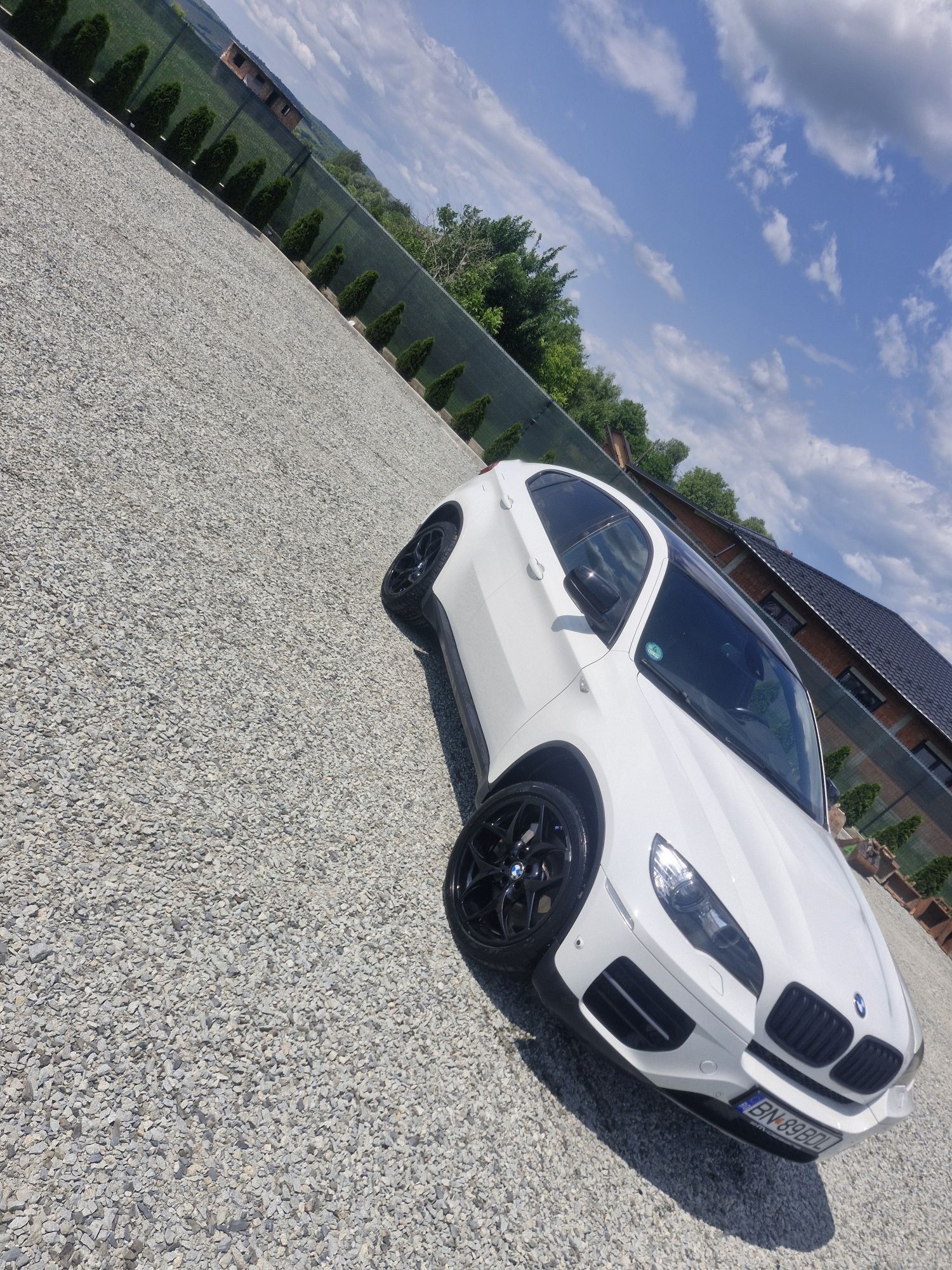 Bmw X6 xDrive50d Pachet M 381CP