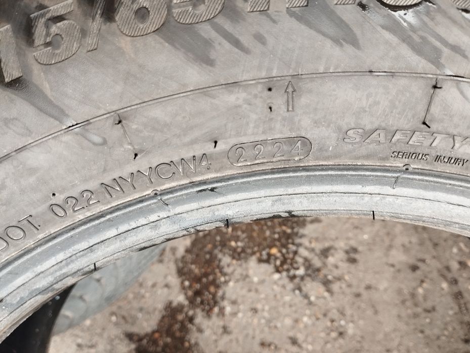 2 buc semi noi 215 65 16C Kumho iarna dot2024