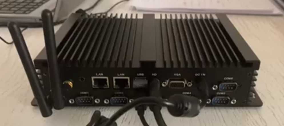 Mini PC fanless, mediu industrial