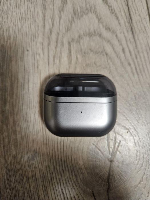Кутия за безжични слушалки Samsung