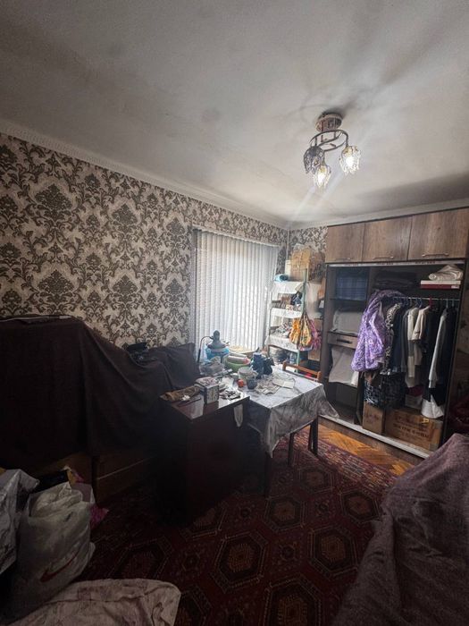 Прадаётся центре Троицк 1х 45 квадрат 2,6 балкон кирпичный дом