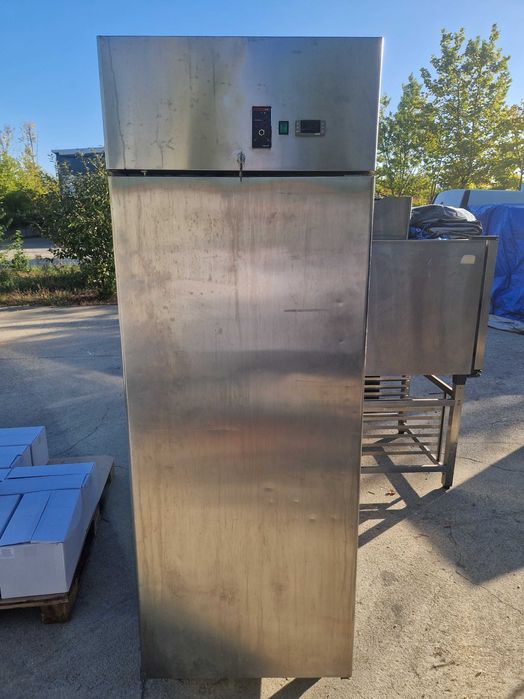 vitrine frigorifice pentru cofetarie