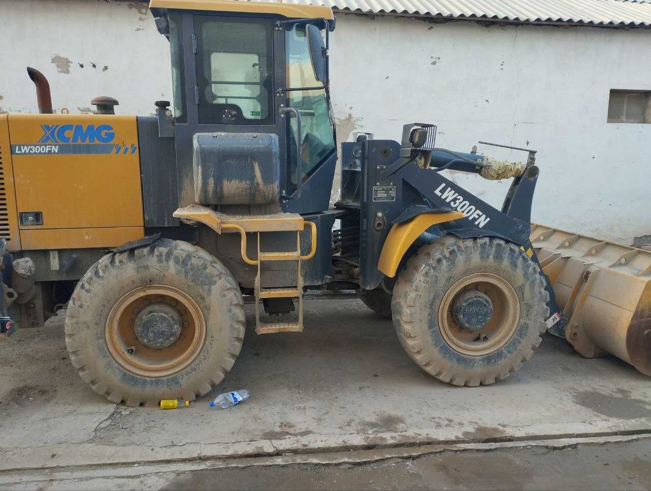 Qongirot tumanida frontal yuklagich bolib tolash sharti bilan sotiladi