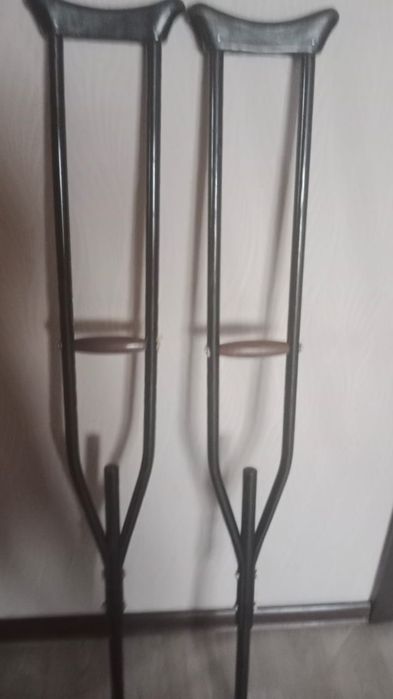 Продам трость, кастыль,(балдақ.)