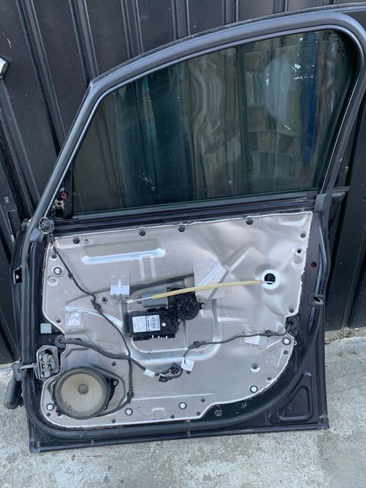 Uşa Audi A2 dreapta față