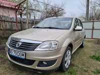 Vând Dacia Logan