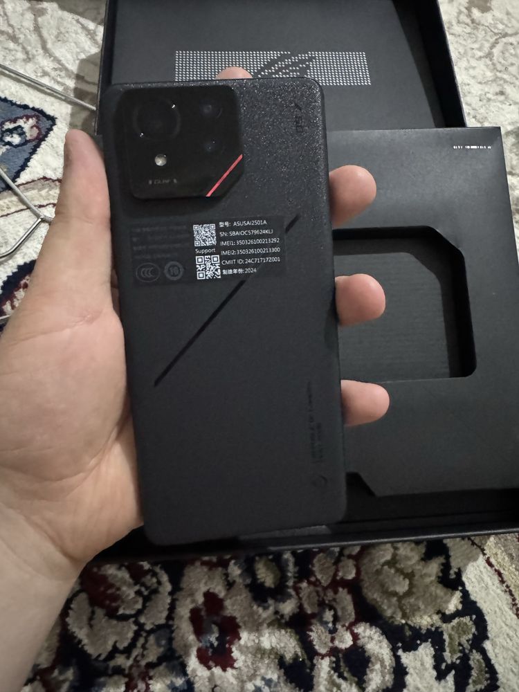 Asus Rog phone 9 pro 16/512