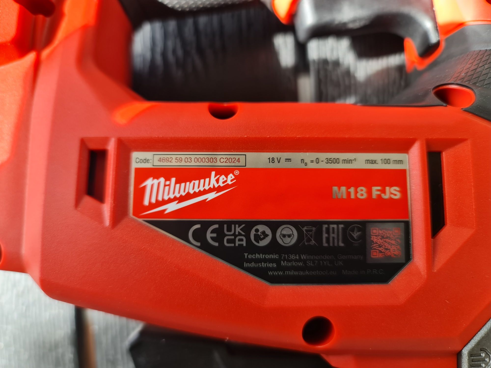 Mikwaukee M18 FJS ново