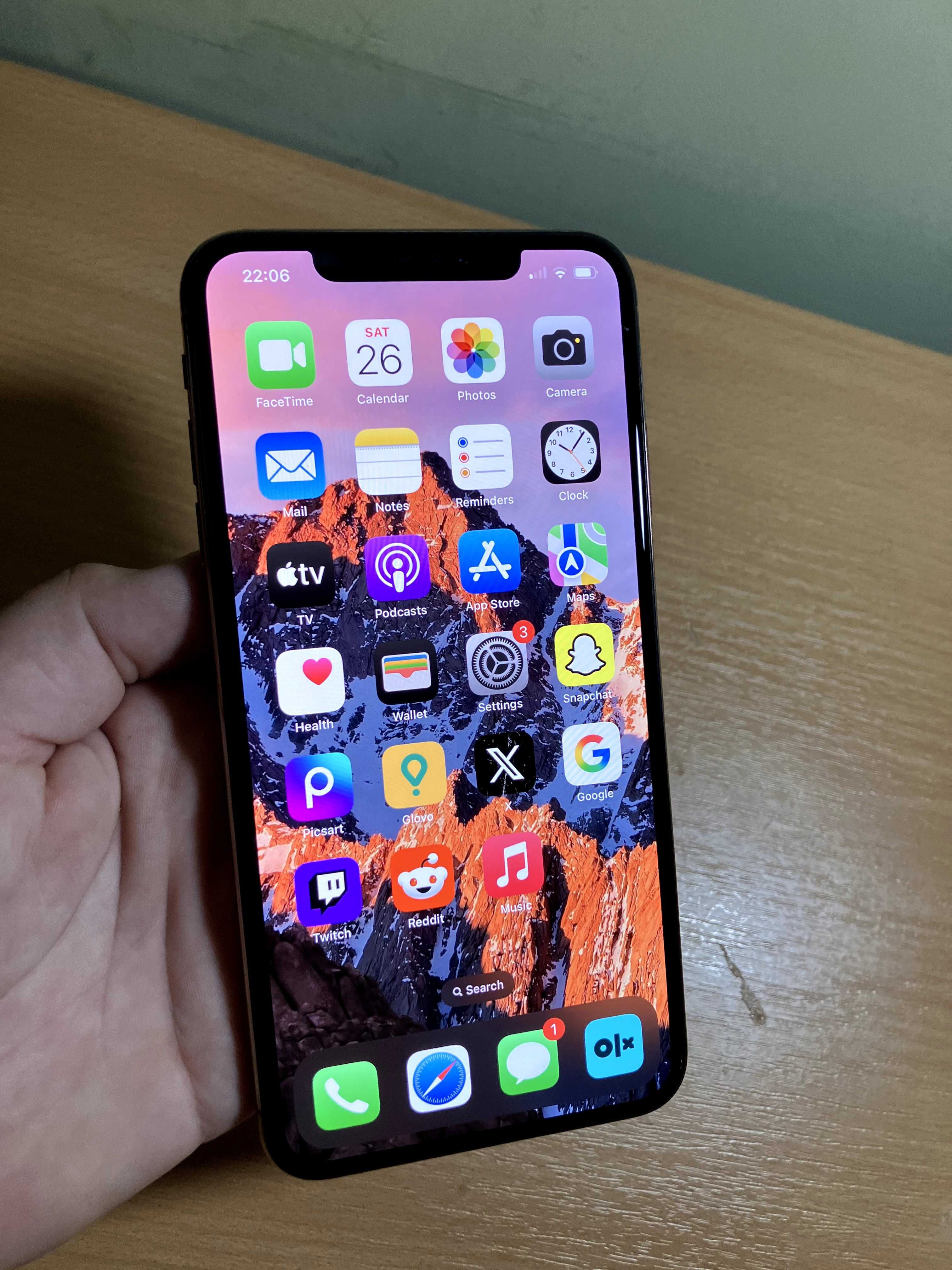 iPhone XS Max 512GB Gold Фабрично отключен!