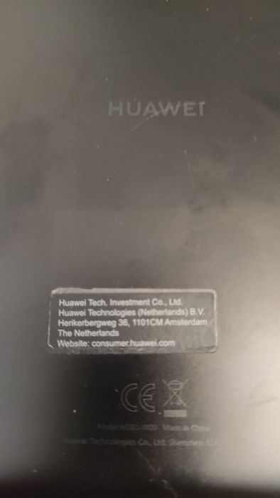 Таблет HUAWEI 10,1 инча - спукан дисплей