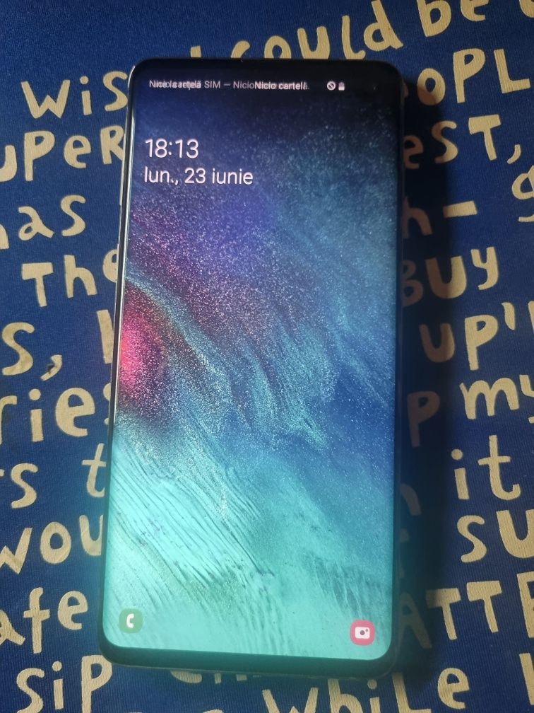 Samsung s10 dual sim 128 giga 8 ram
