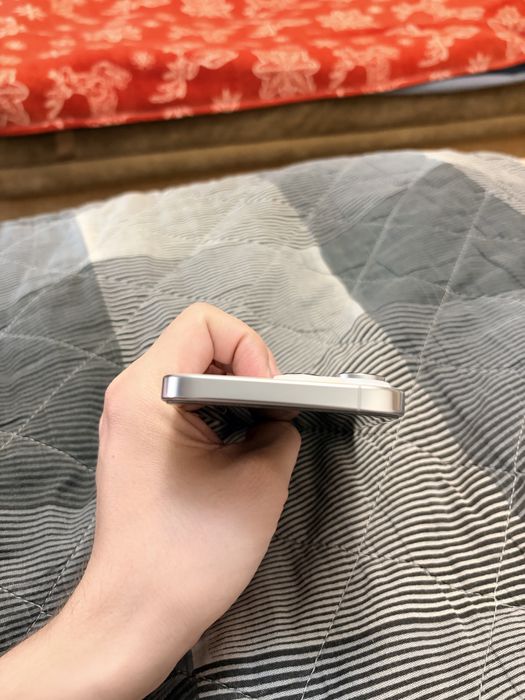 iPhone 16 Pro Max в идеальном состоянии