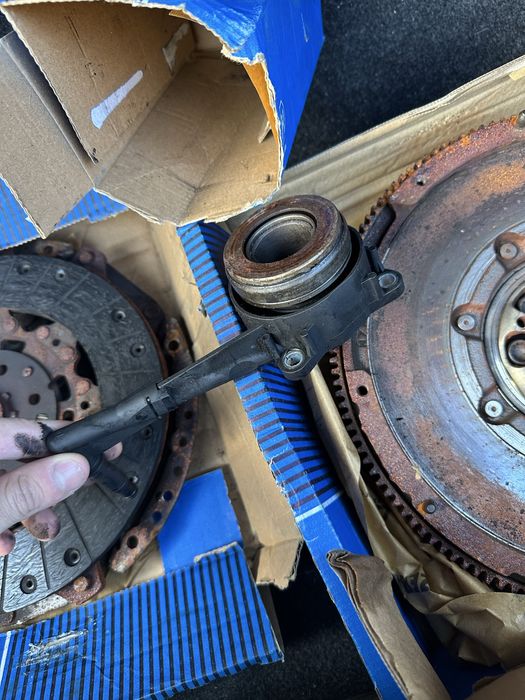 Комплект съединител за skoda octavia vrs 2.0t 2011