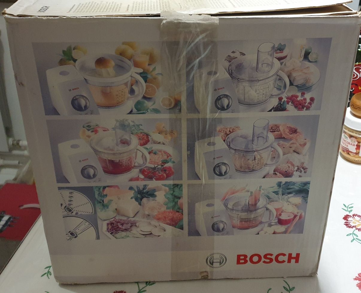 Компактный кухонный комбайн Bosch MCM55300