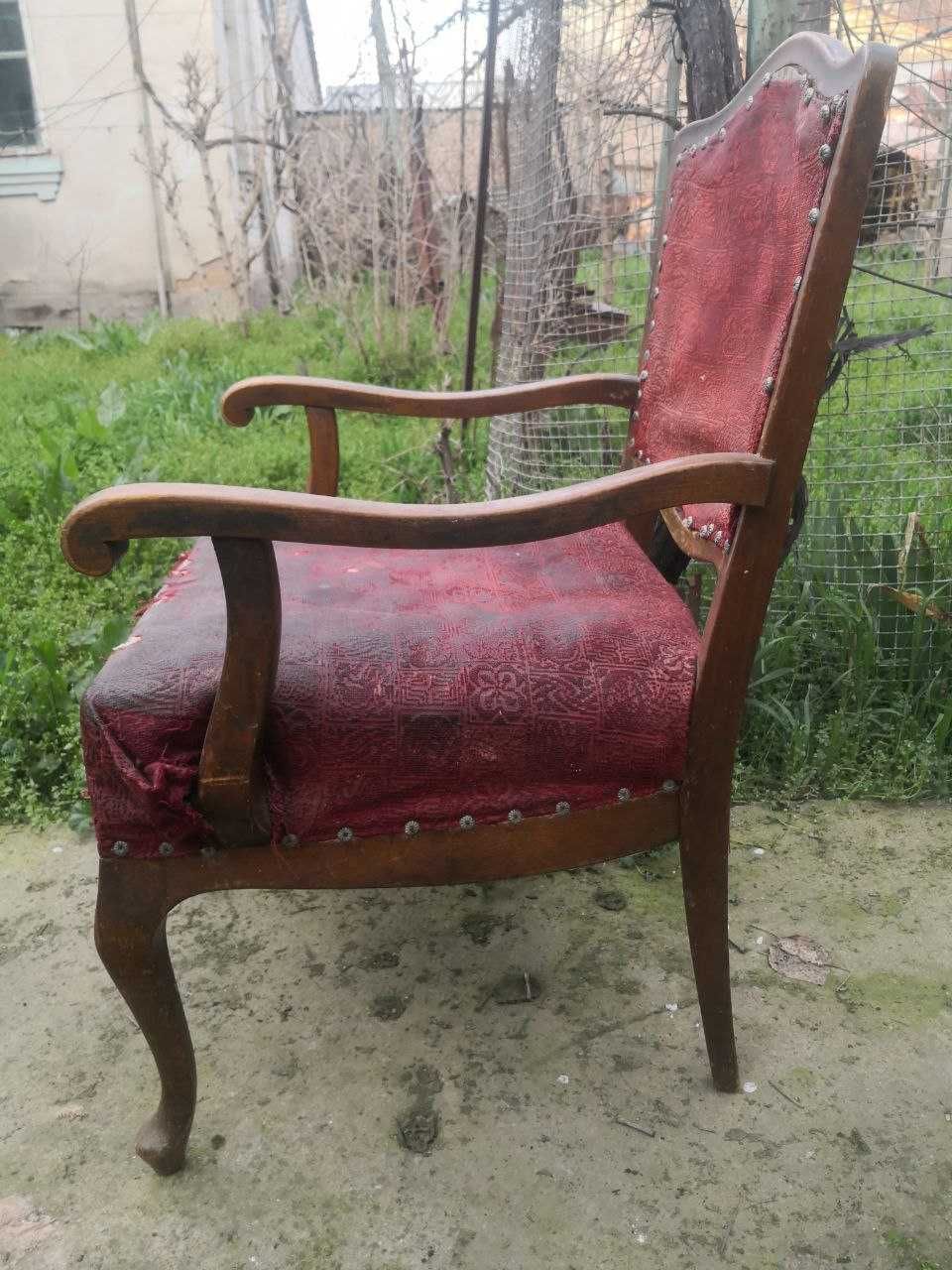 Старинные кресла 2 шт., Венгрия.