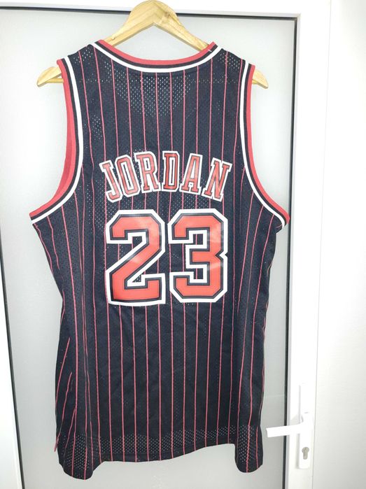 Maieu de basket NBA Mitchell & Ness cu Chicago Bulls, #23 Jordan (XXL)