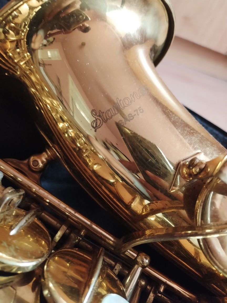 Vând saxofon alto startone sas-75