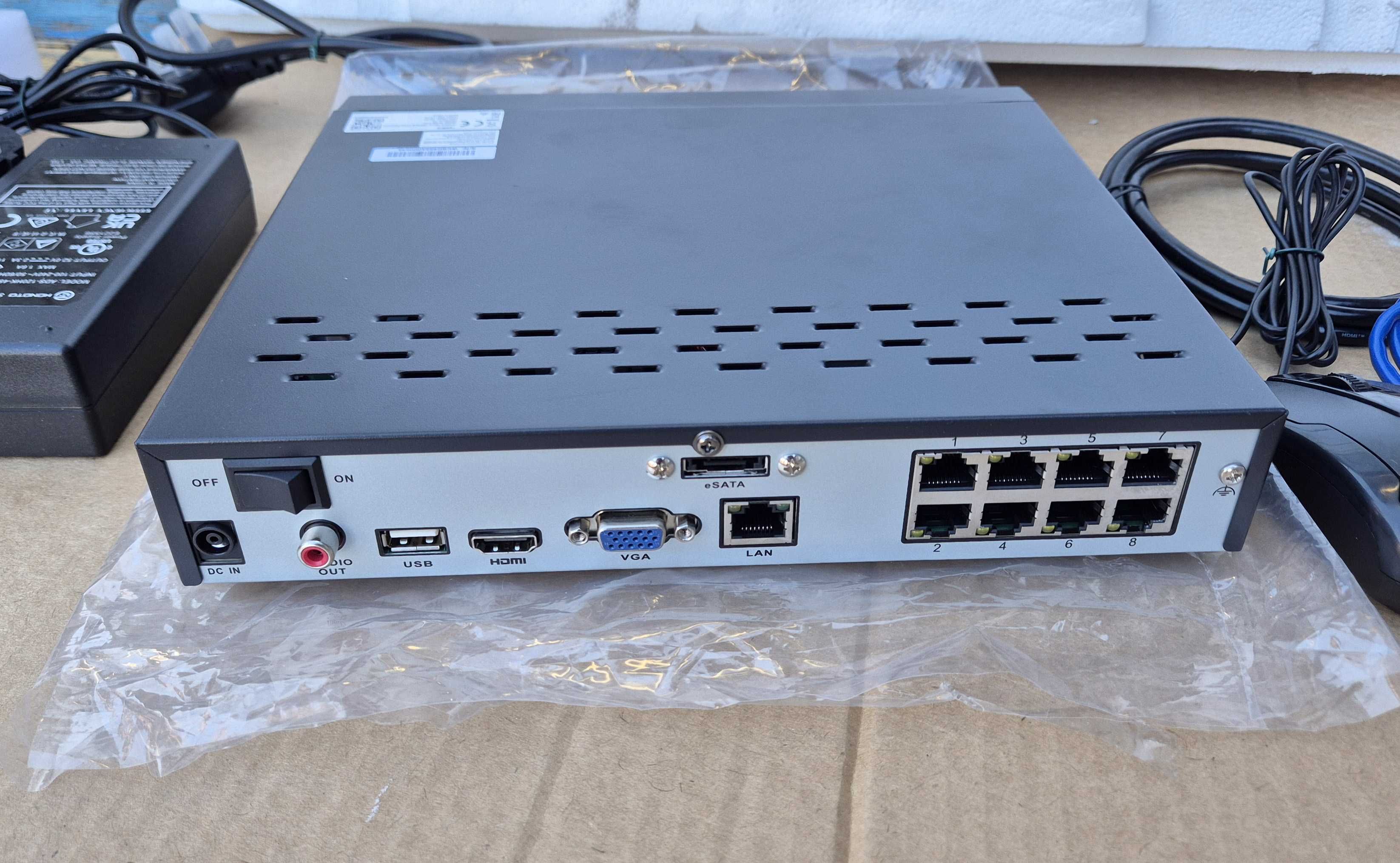 Reolink NVR с 4 броя 4k камери RLN8-410 PoE 2TB HDD