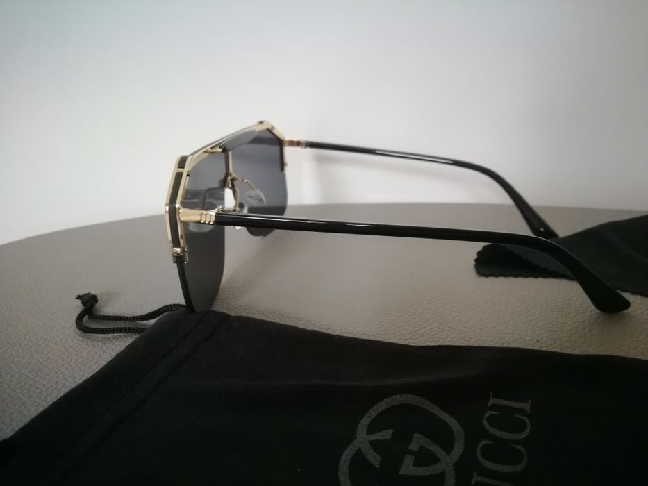 Ochelari Gucci+saculet si servetel OFERTA