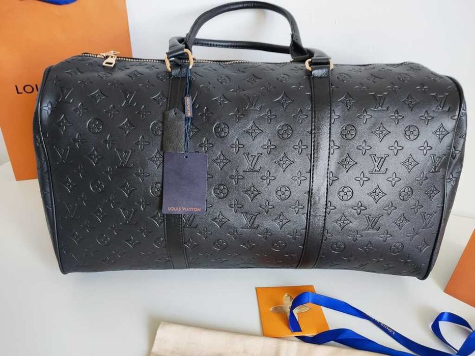 In stoc voiaj, geanta sport nou Louis Vuitton 986-5