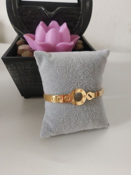 Нежни красиви подходящи за всяка дама