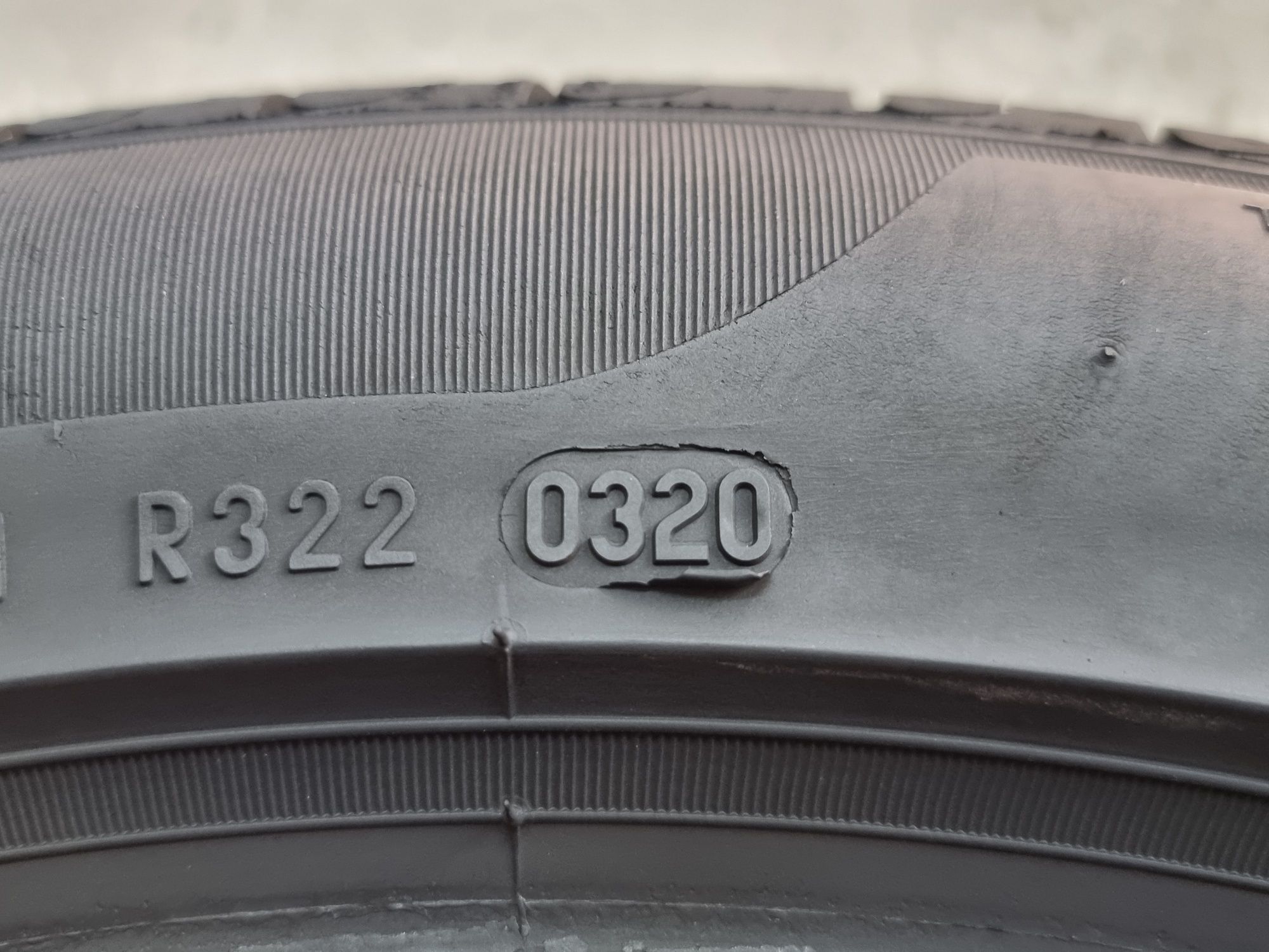 215/50/17 Pirelli 2Броя: 160лв 7мм