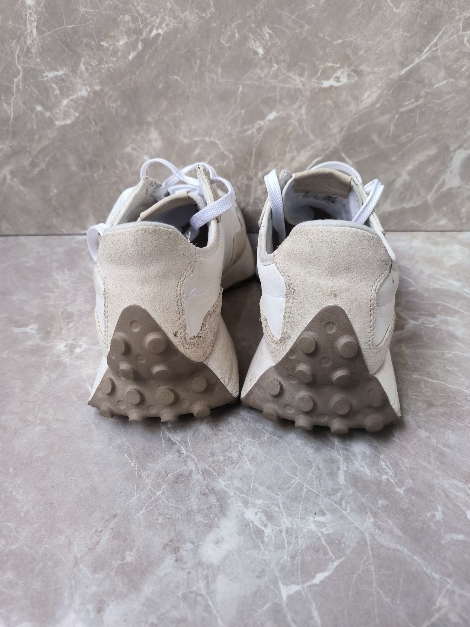 New Balance 327 номер 41,5