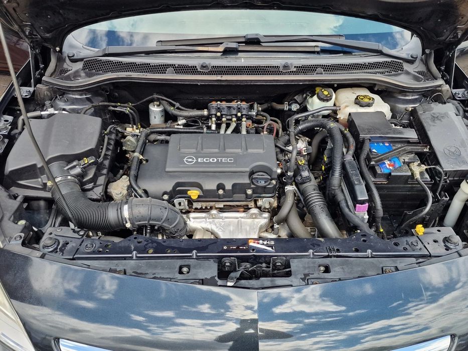 Opel Astra 1.4-Turbo/LPG/Лизинг /Италия