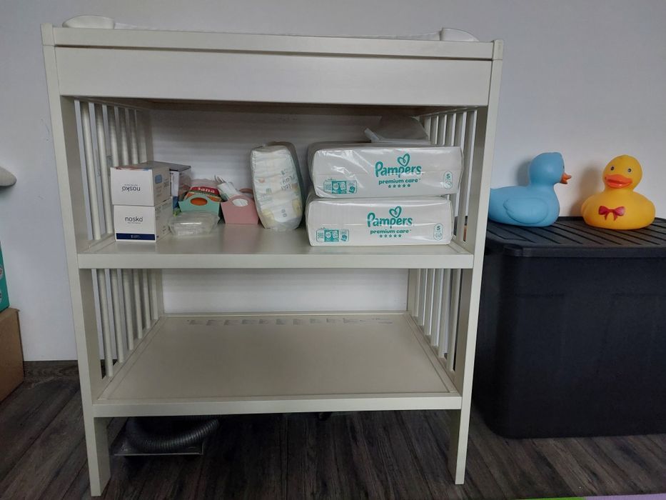 Masă de  înfășat