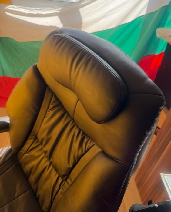 Директорски стол