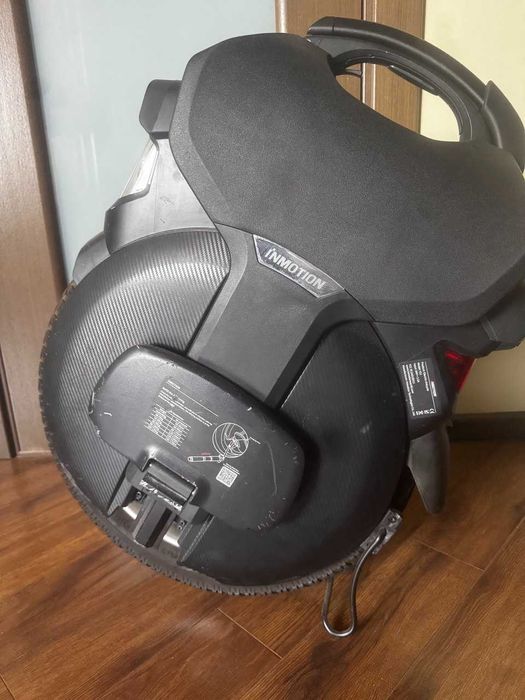 Моноколесо Inmotion V11