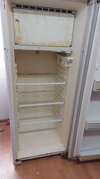 Frigider cu congelator