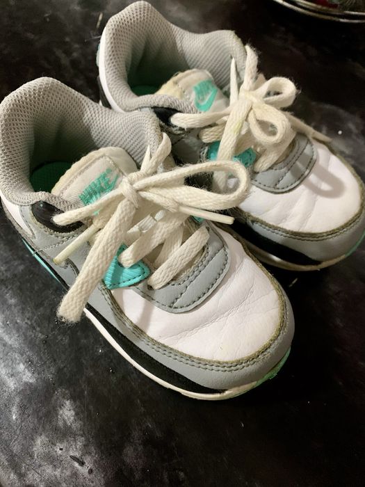 Adodasi fete air max marime 25