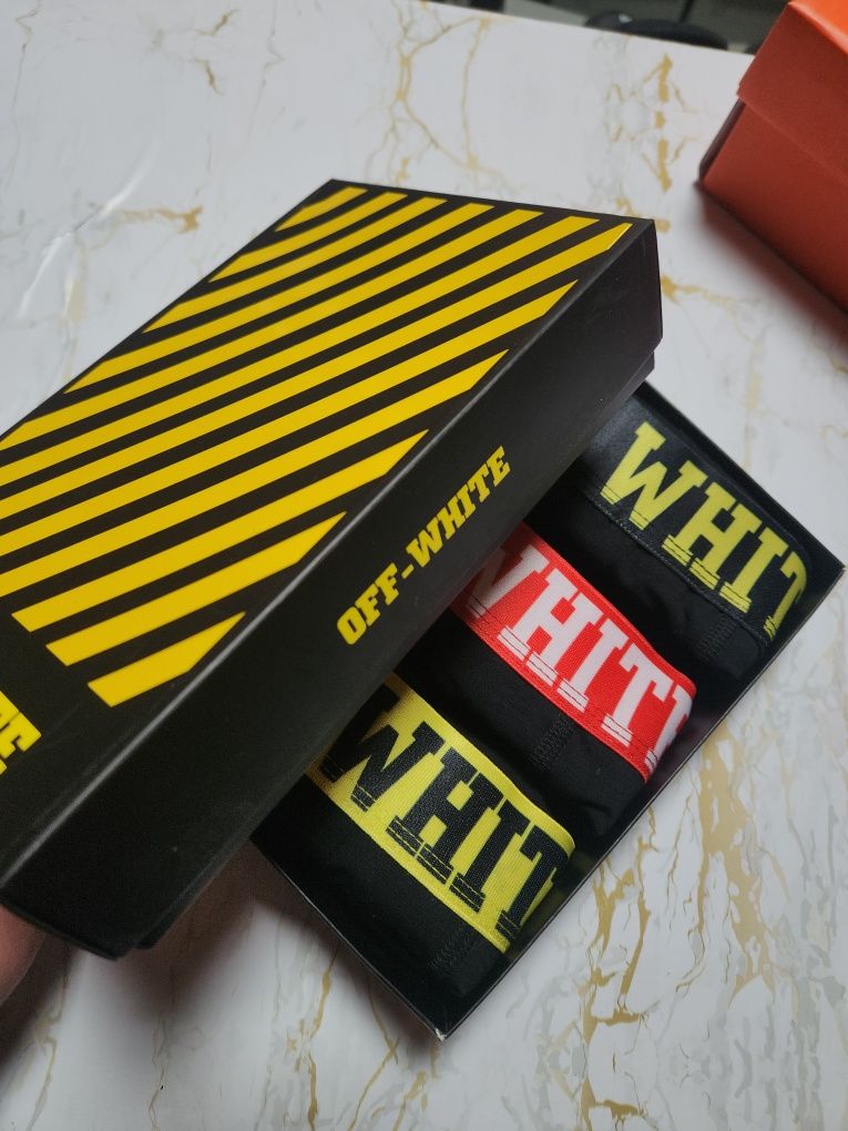 Off White боксерки 3бр в кутия