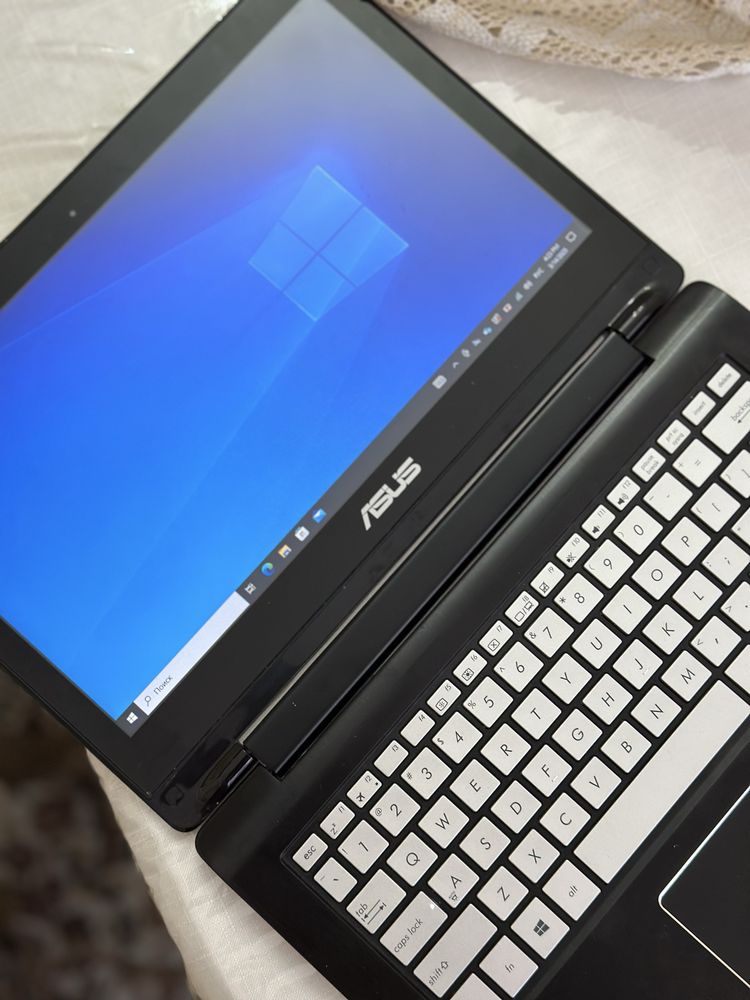 ASUS Flip 2in1 Q302