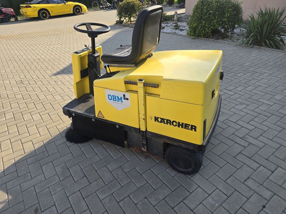 Masina de maturat , motor pe benzina,masina se prezintă foarte bine