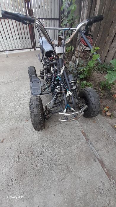ATV electric copii de la 5 la 10 ani.