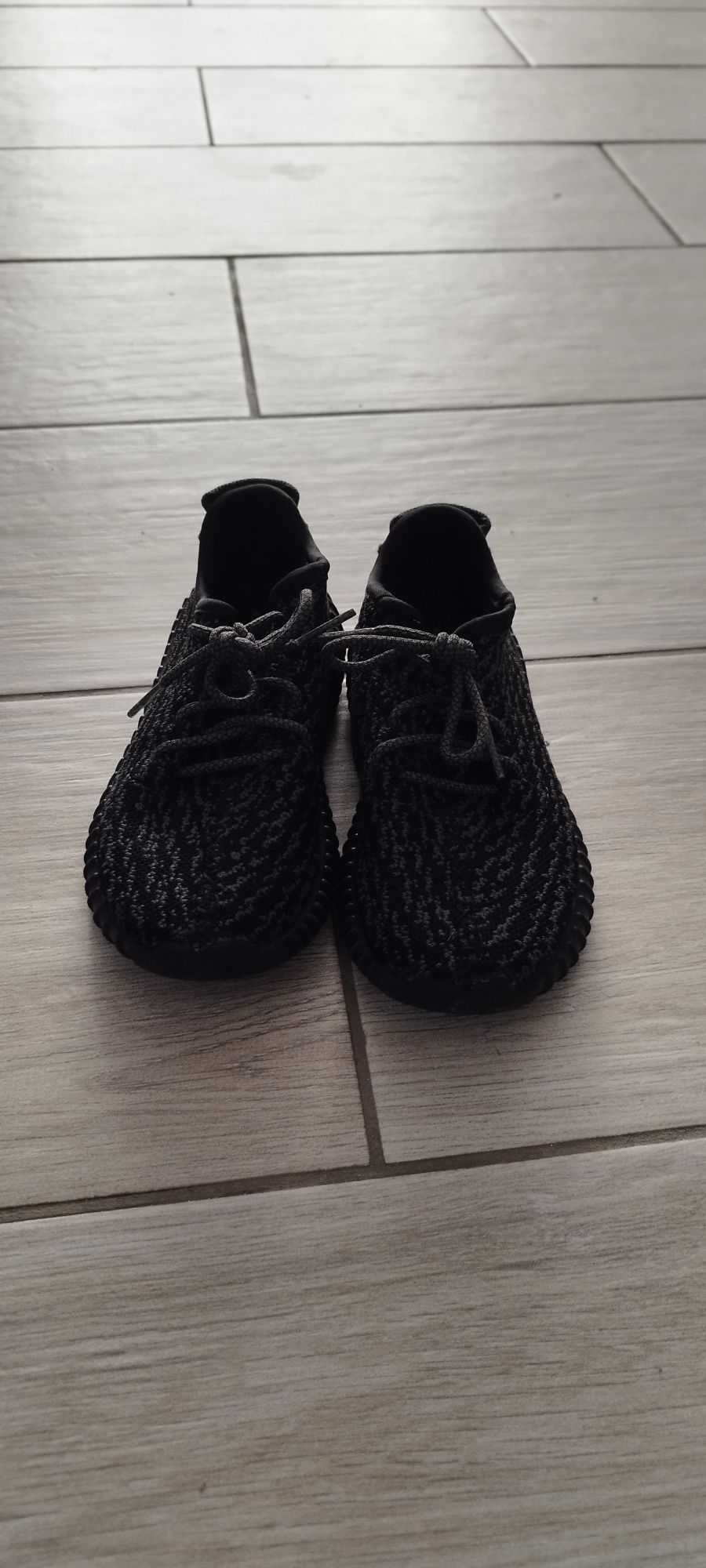 Adidas Yeezy Kids

Boost 350 "Pirate Black" sneakers