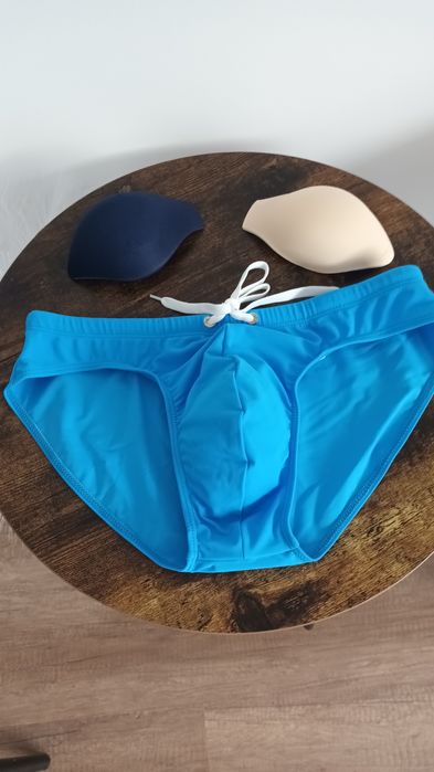 Vând slip de baie pt bărbati