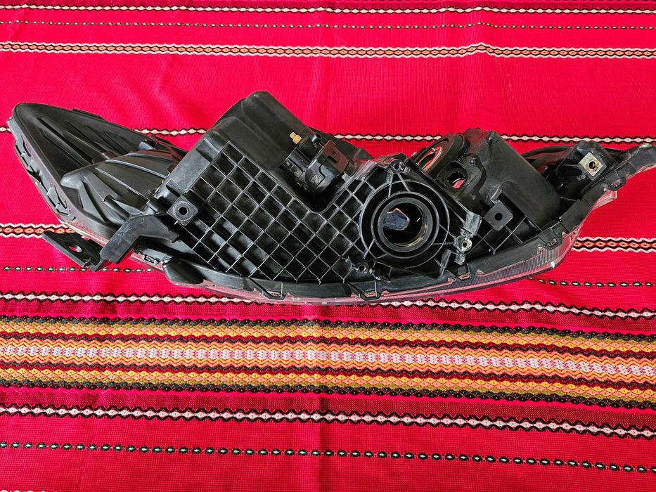 Оригинален Ксенонов фар Хонда Акорд