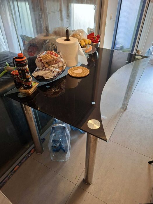 Masa de sticla 130x80x75 cm, perfect functionala