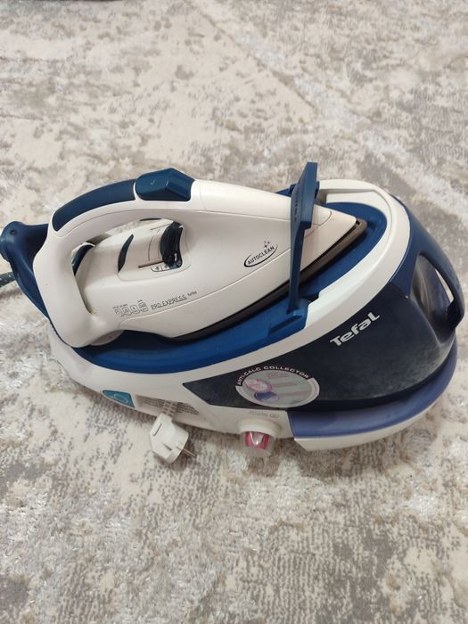 Продам парогенератор Tefal