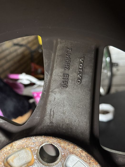 Jante Volvo R-Design 205/55/16 iarna Vredestein dot 2021