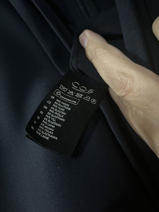 Salopeta COS mar.S din lana fina si subtire, impecabila, ca noua