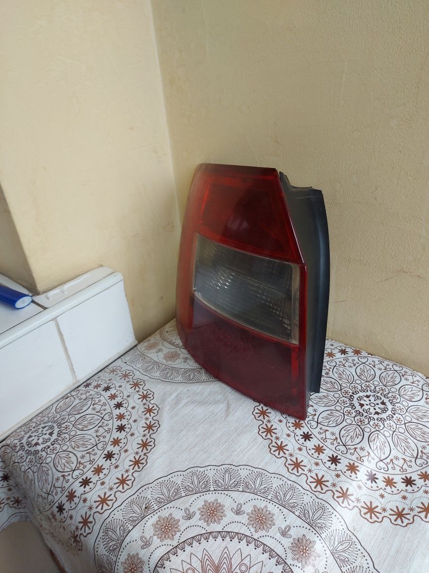 Заден стоп за Ауди А4 комби